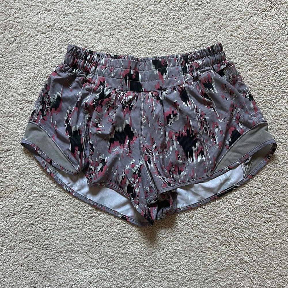 lululemon hotty hot shorts